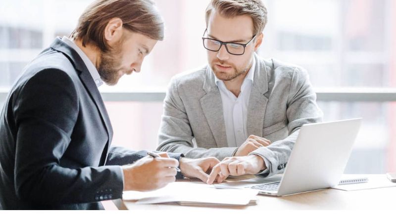 How to Choose a Divorce Lawyer Who Actually Fights for You